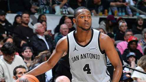 能攻善傳！福克斯15中9拿到20分10助 正負值+17