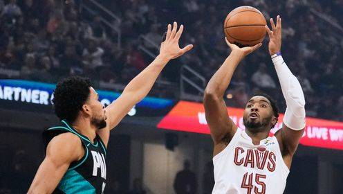 無(wú)奈空砍！米切爾26投12中 空砍33分5籃板5助攻1搶斷