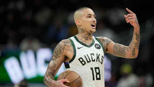 空砍賽季新高！庫茲馬21中12&6記三分拿下33分3板3助 第三節16分