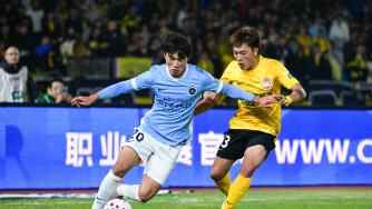 中超-首分+首勝！西海岸1-0新鵬城 戴維森破門(mén)鄭智收獲帶隊(duì)首勝