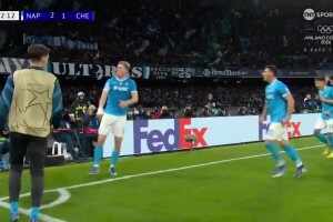  那不勒斯半場2-1反超切爾西！奧利維拉助攻，霍伊倫搶點推射破門