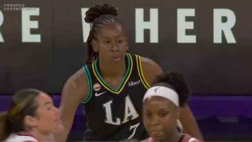  WNBA常规赛 康涅狄格太阳 68 - 77 洛杉矶火花