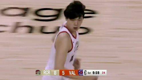 楊瀚森籃下輕松補籃得分 拿下發展聯盟首分