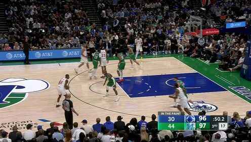 延續個人得分20+紀錄！倫納德22中12砍34分5助 常規時間打進絕平