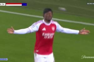  阿森纳2-0布鲁日！苏维门迪下底传中，马杜埃凯包抄头球空门双响