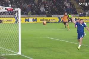  匪夷所思！德拉普封堵以為皮球已入網(wǎng)！空門沒補(bǔ)射再射門被撲出！