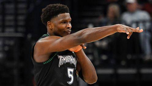 第三节独得21分！爱德华兹25中13砍全场最高35特殊加6板6助