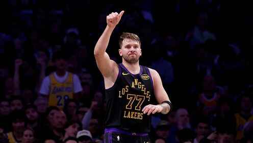 ??8個(gè)失誤眼睛好辣！東契奇30分11助 末節(jié)沒有得分！