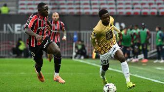  法甲-盧謝直紅離場(chǎng)貝爾克迪姆破門 昂熱1-0十人尼斯