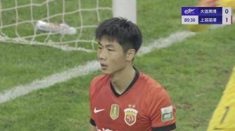 惊险！大连获恣意球 阿利米头球击中横梁