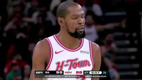 文班大帽杜蘭特 KD因不滿隊友站位憤怒揮拳