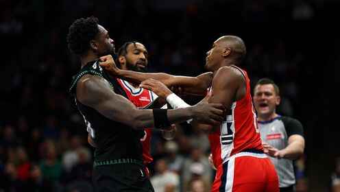 打架！鄧恩背后推蘭德爾引發(fā)沖突！倆人各領(lǐng)技犯鄧恩被驅(qū)逐