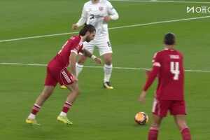 平地起驚雷！索博斯洛伊遠距離世界破門，利物浦領先！