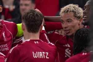  炸裂攻勢！利物浦兩分鐘連入兩球！赫拉芬貝赫補射破門！