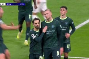  曼城2-1反超皇马！吕迪格禁区内抱摔哈兰德送点！哈兰德主罚命中