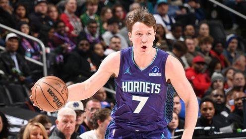 4次失誤有點多！4號秀克尼佩爾三分10中4拿到19分7板5助