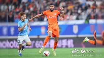中超-四连胜！海牛3-1送英博两连败 斯特兰德贝里双响叶博亚破门