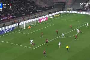 努諾&middot;門德斯左路橫拉后分球，杜埃近距離爆桿破門