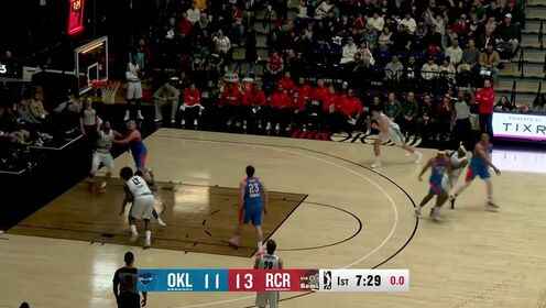 首個運動戰進球！楊瀚森摘下前板補籃得手