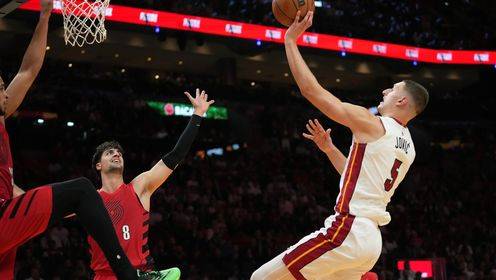 手感火热！约维奇16投10中砍29分9板7助 正负值+20全队最高