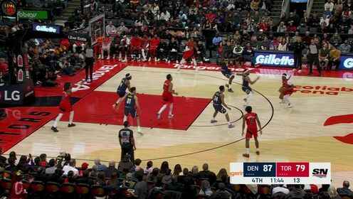 全能表現(xiàn)！巴恩斯14中7空砍20+14+10 全場0失誤正負值+6