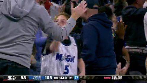 窒息！瓦格納連飆兩記關鍵三分終結比賽