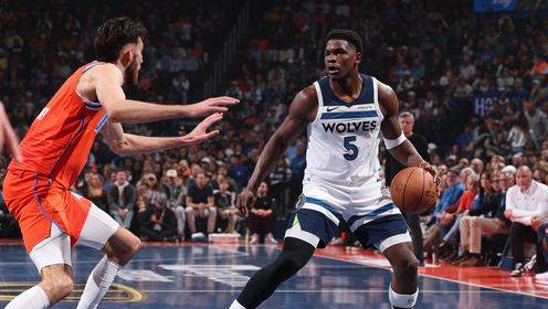 难阻失利！爱德华兹19中9拿到31分8板5助 三分10中5