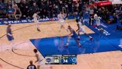 坦克起飛！班凱羅中路接球，墊步滑翔隔扣迪亞巴特！