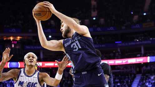 替補出戰(zhàn)11中9！蘭代爾vs魔術(shù)拿到21分8板集錦