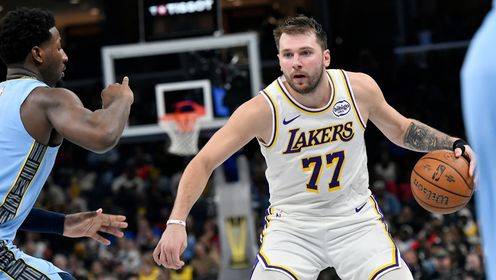 打游戲都沒這么輕松！東契奇27中14爆砍44分12板6助 已連續(xù)3場40+