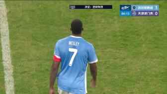 超級巨大失誤！津門虎替補門將齊雨熙撲空送禮，韋斯利打空門得手