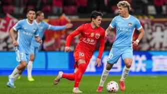 中超-判罰引爭議！海港主場1-2負河南 鐘義浩26秒破門河南四中門框