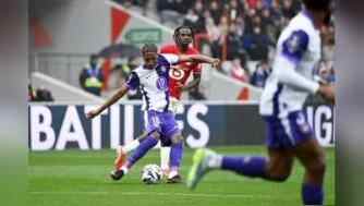  法甲-麥肯齊染紅吉魯點球破門 里爾客場4-0十人圖盧茲