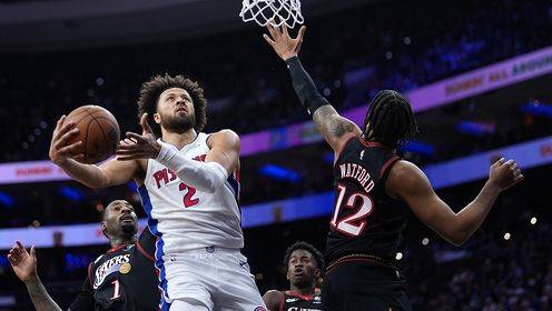 巨星风范！康宁汉姆26分4板11助 识破包夹要害后仰锁定胜局！