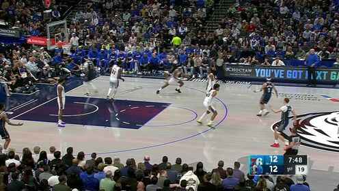 你是新秀？！埃奇庫姆血帽+三分收比賽 全場砍23分5板2助4斷1帽