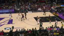 里夫斯巧妙吊傳 詹姆斯空中漫步滑翔單臂飛扣！