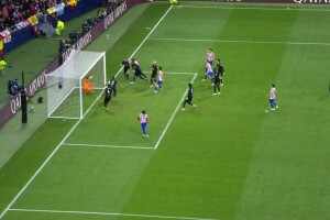 換門將也不好使！勒諾爾芒補射破門，熱刺22分鐘4-0落后馬競！