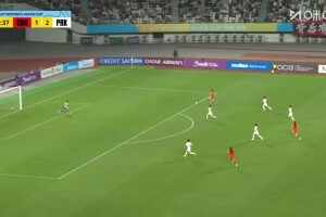 刘雨希单刀破门梅开二度?！中国U17女足2-2朝鲜