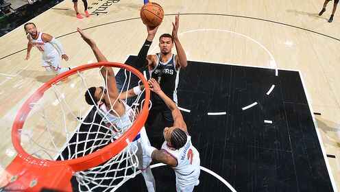 ??馬刺終結(jié)尼克斯3連勝 文班31+13&傷退 尚帕尼新高11記三分