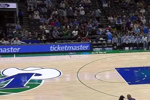 【全場(chǎng)回放】 獨(dú)行俠vs雷霆 (姜帆、閆宇峰)