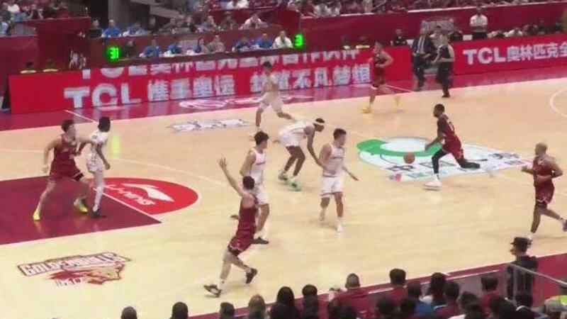?深圳2-0淘汰浙江 贺希宁末节4记三分砍23+5 史密斯14+12+13