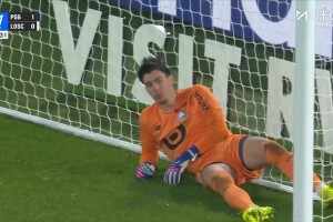  金球獎沒有水貨！登貝萊秀逆天操作，閃轉騰挪戲耍防線吊射破門