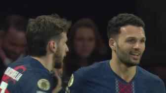 個人能力！貢薩洛&middot;拉莫斯扣開防守球員爆桿近角鎖定勝局