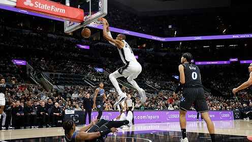 破壞力十足！文班亞馬13中7拿下25分8板2助4斷5帽 罰球15中11