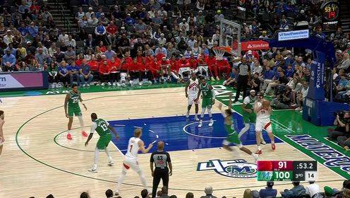 打出統(tǒng)治力！濃眉14中11超高效砍下25分10板3助3斷2帽