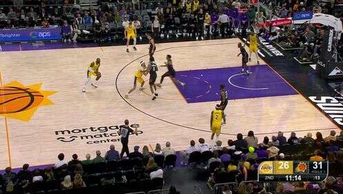 罰球11中6！詹姆斯14中7拿到23分6助 正負(fù)值-18