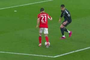 防守一言難盡！謝爾德魯普1V1阿森西奧抽射破門，本菲卡3-1領先