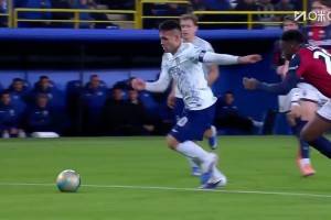  可惜！劳塔罗连停带过禁区内爆射近角被扑出！