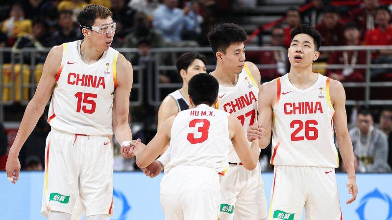 中国男篮世亚预首战不敌韩国 末节狂追分未能逆转 李贤重9记三分