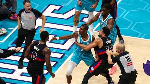 &ldquo;奧本山宮殿&rdquo;？！杜倫迪亞巴特沖突 斯圖爾特抱不平?jīng)_進(jìn)場(chǎng)打架